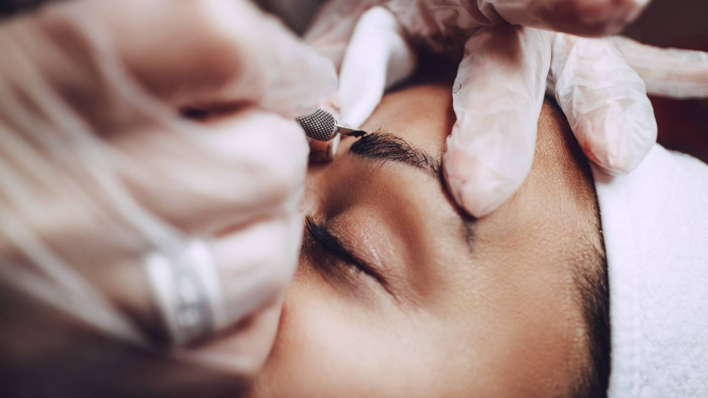 how long does a typical microblading procedure take 2
