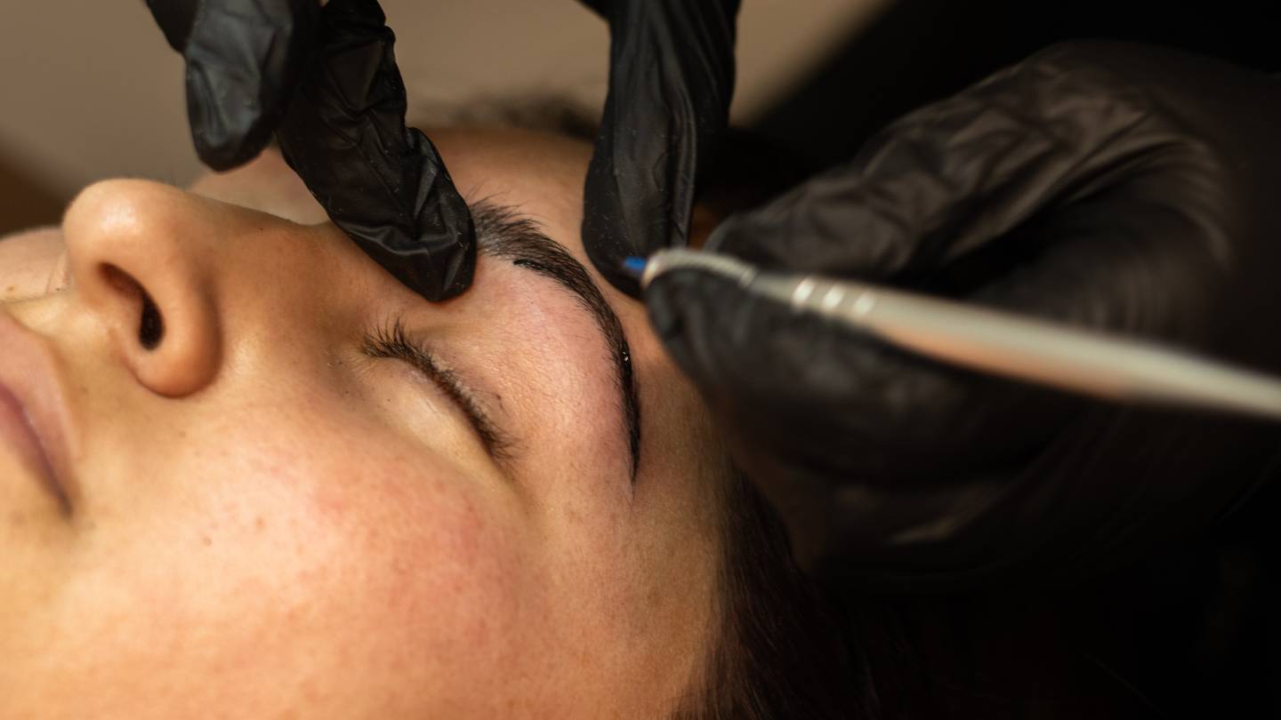 is microblading suitable for oily skin types 1