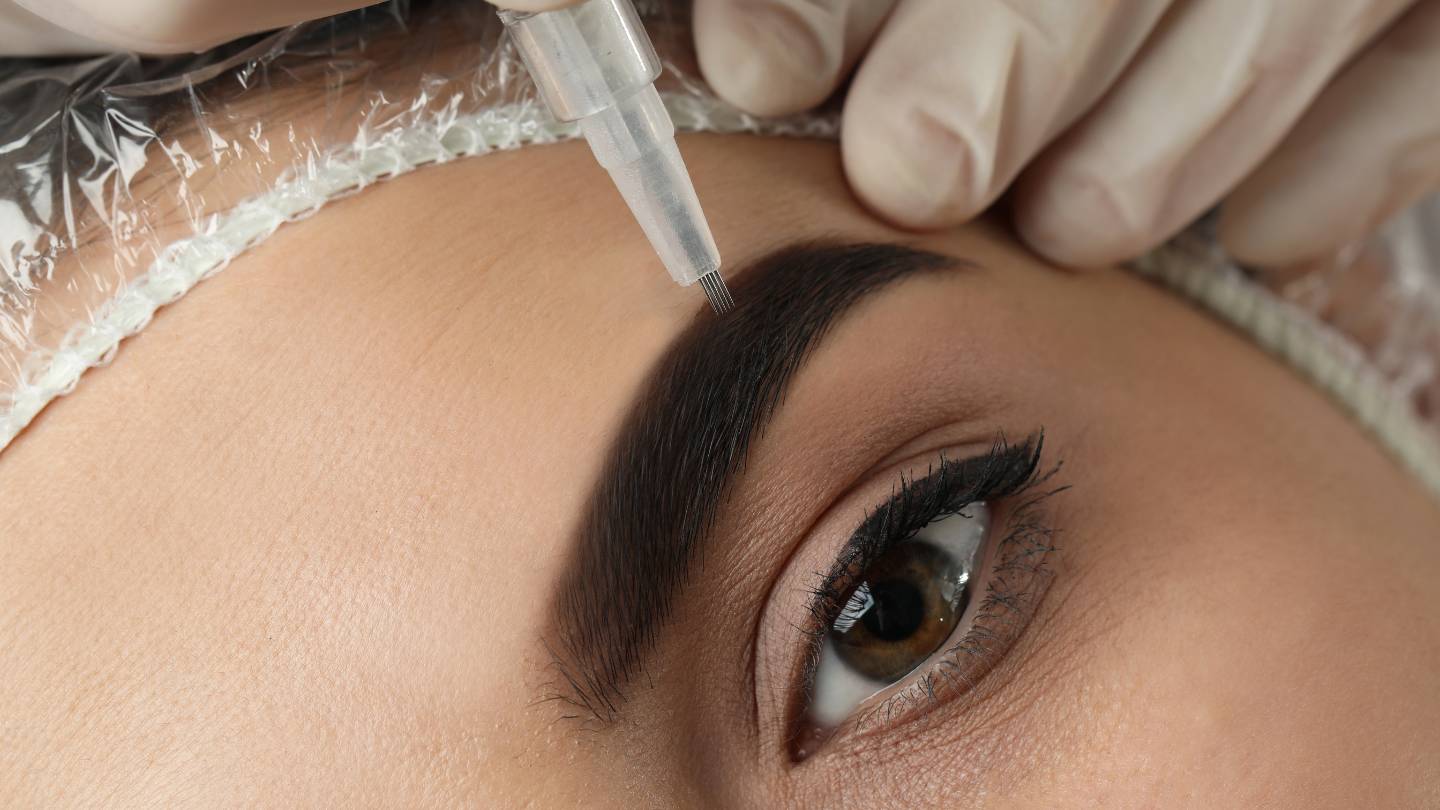 what are the primary benefits of microblading for eyebrows 2
