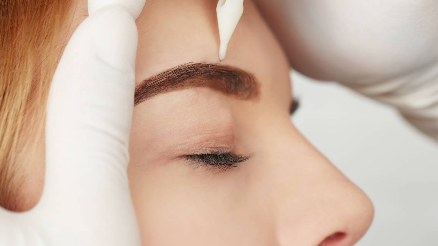 what happens if you shower after microblading eyebrows 2