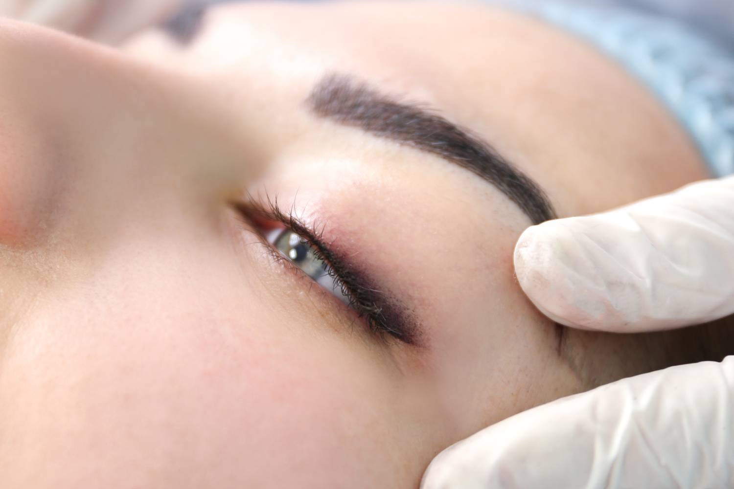 what factors determine the longevity of eyeliner tattoo pigment